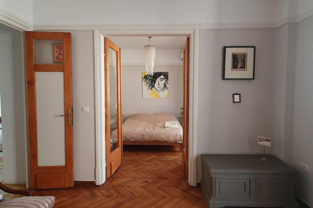 Elegant Apartment Near Rosetti Square Бухарест Екстер'єр фото